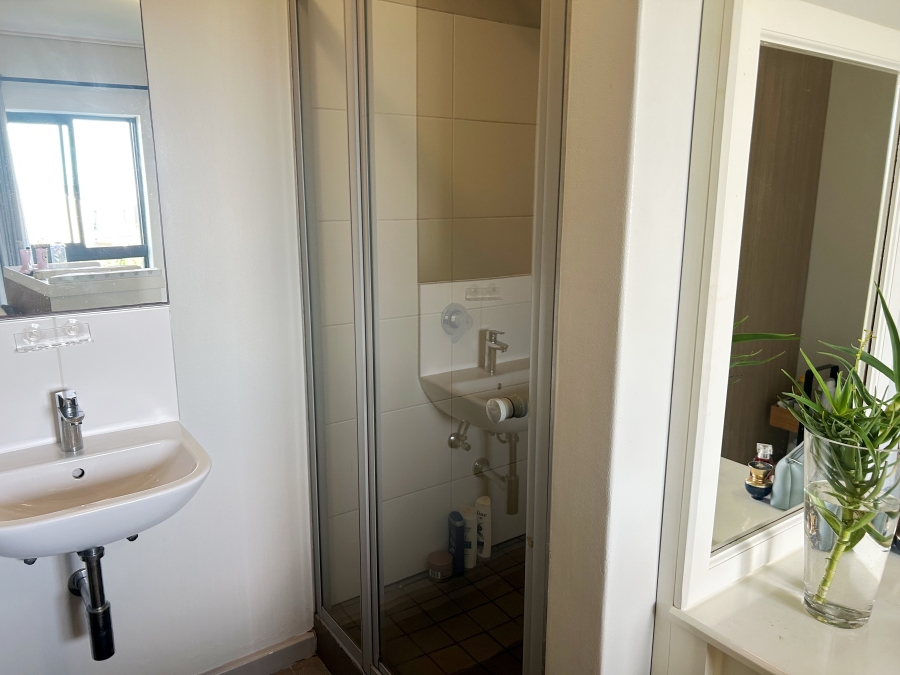 2 Bedroom Property for Sale in Somerset Lakes Western Cape